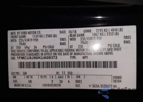 2019 Ford Escape Titanium z USA, uszkodzony, nr VIN 1FMCU9J96KUA08372